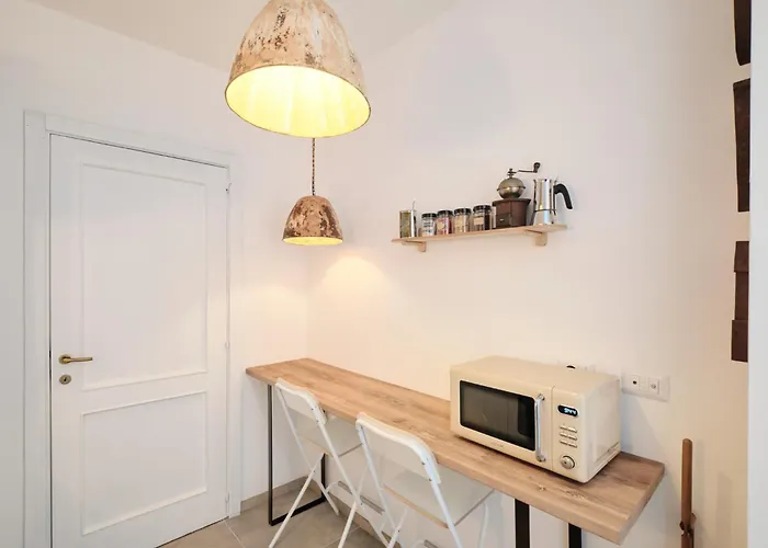 Basilica San Paolo - Luxurious Penthouse With Wi-fi Apartamento Roma